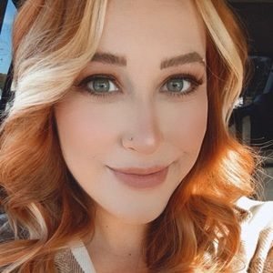 Meet your Posher, Kelli